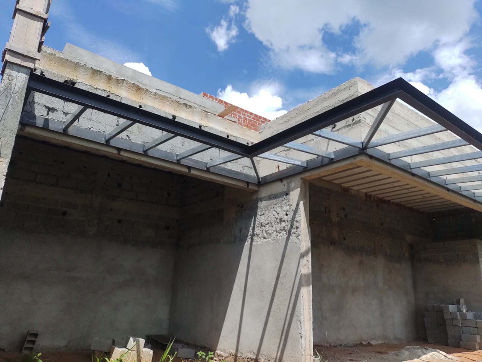 serralheria, estruturas metálicas, portões em Atibaia e Região